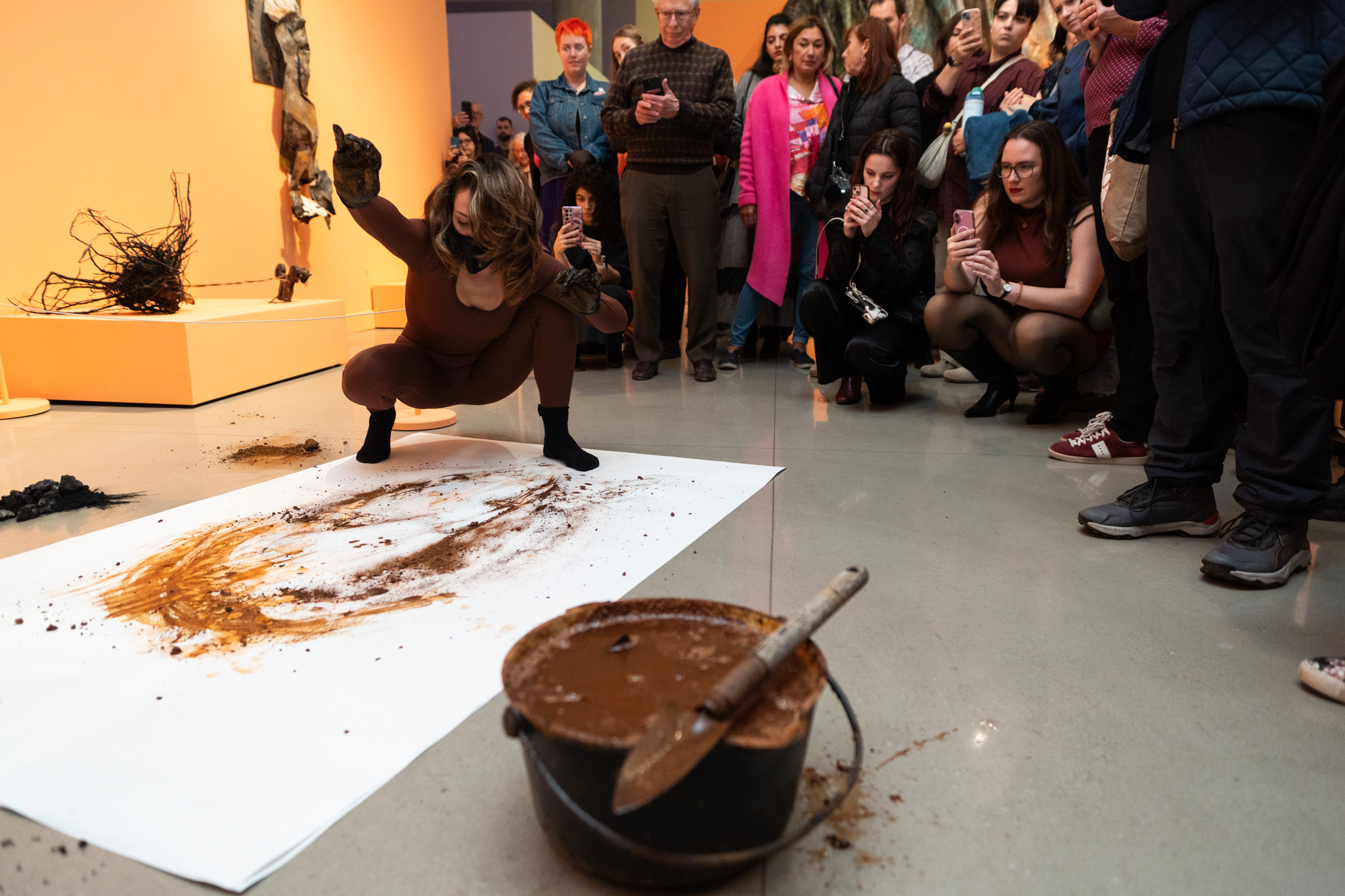 Performance Drawing by Sarah Hughes at OAG, Photo by Lindsay Ralph, 2026